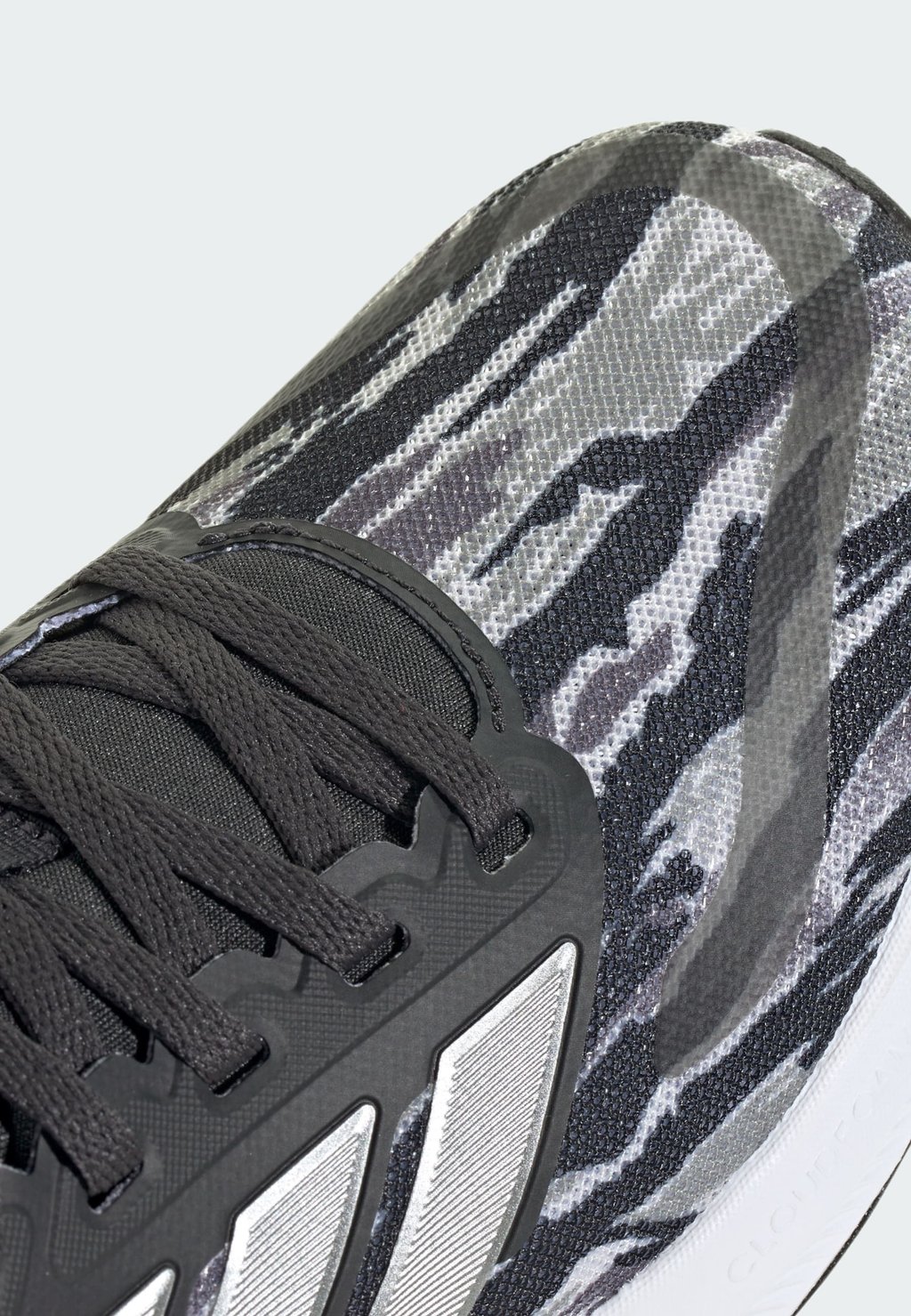 

Кроссовки adidas Sportswear, серебристый