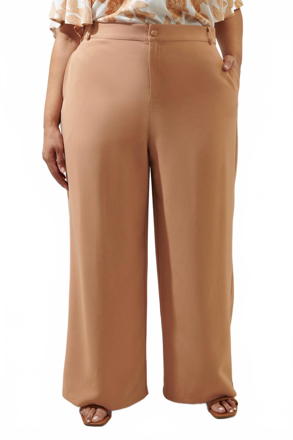 

Женские широкие брюки Chelsea с поясом Curve в цвете camel SUGARLIPS