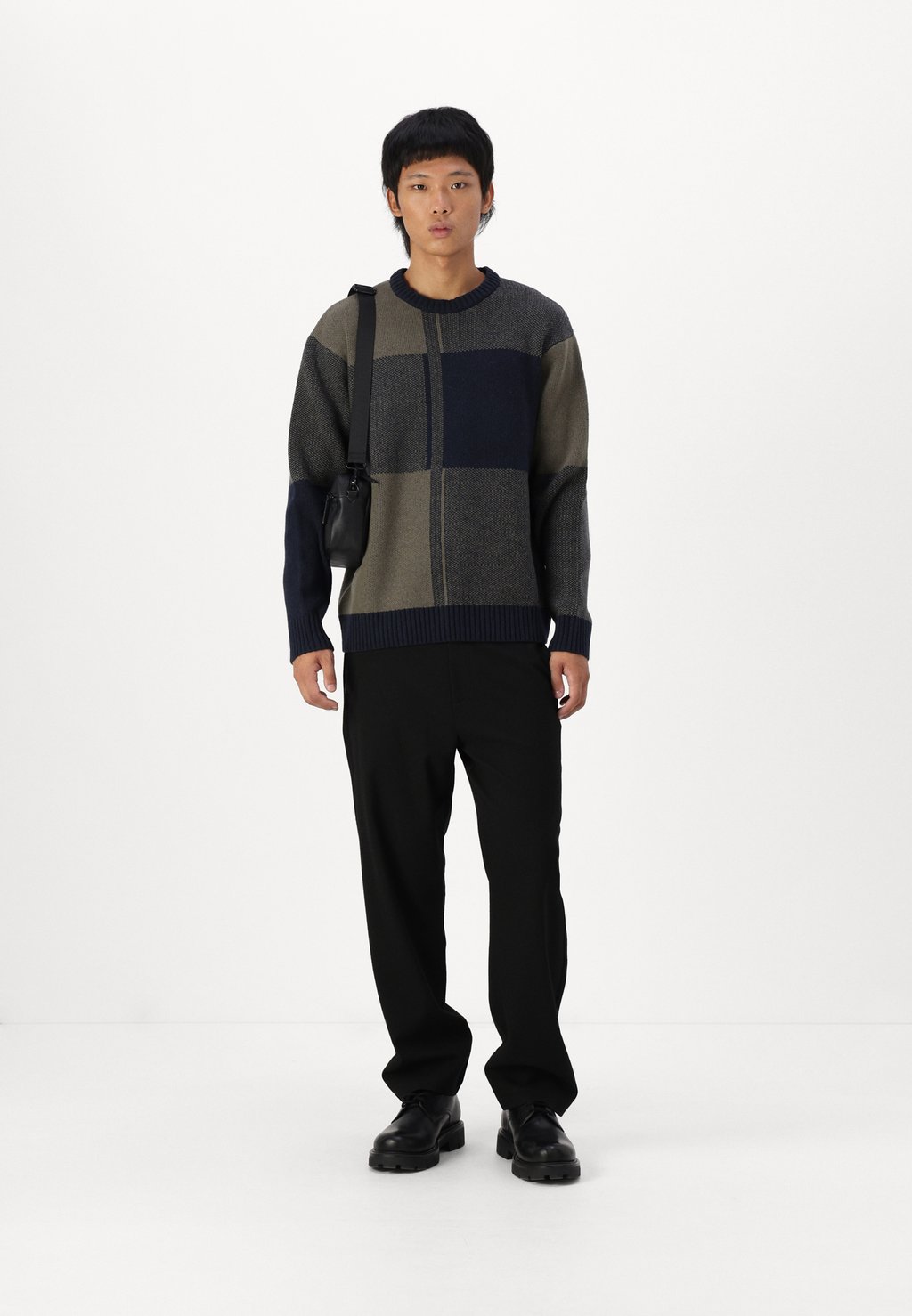 

Джемпер SLHMEIO BLOCK CREW NECK Selected Homme, темно-синий