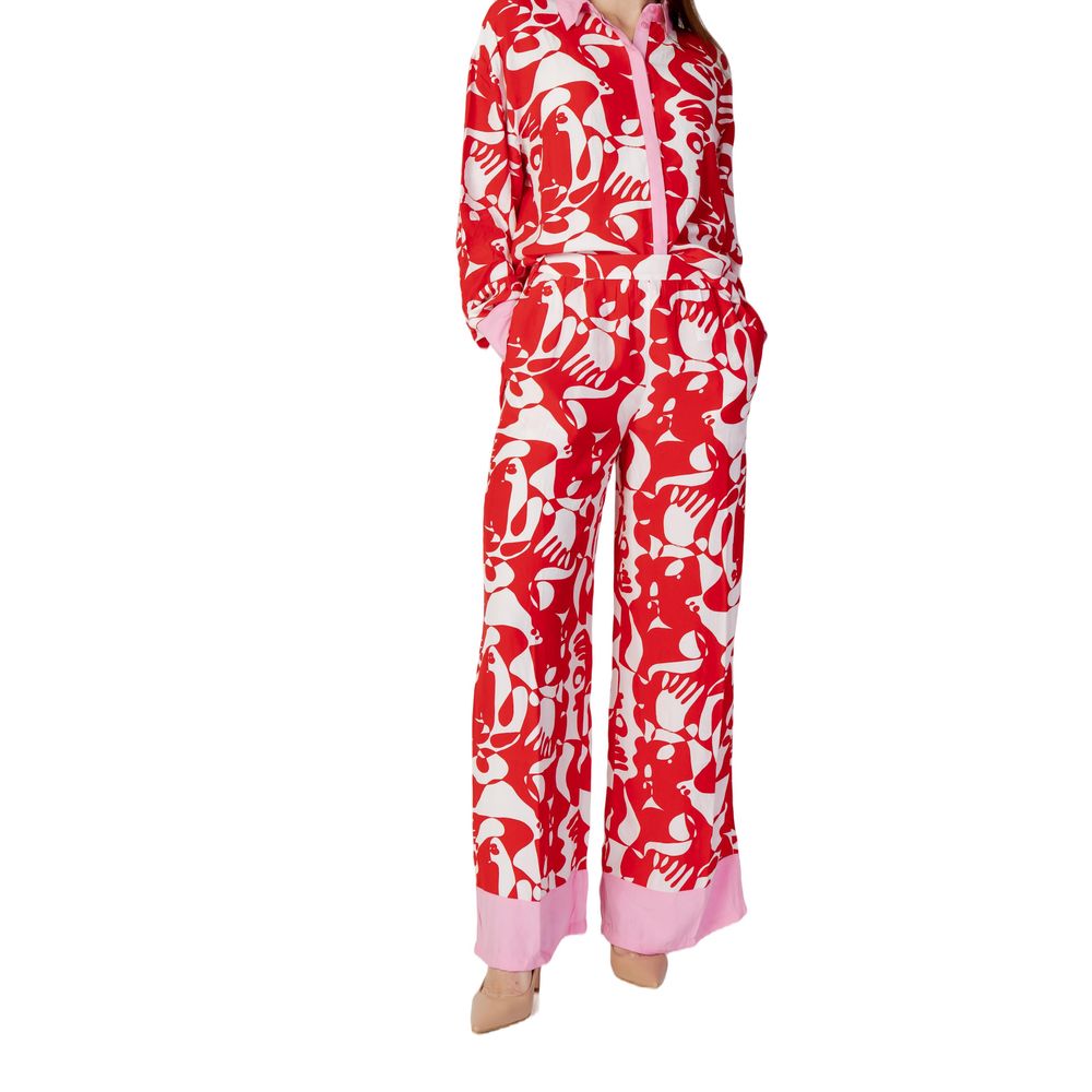 

Красные вискозные джинсы и брюки Vila Clothes