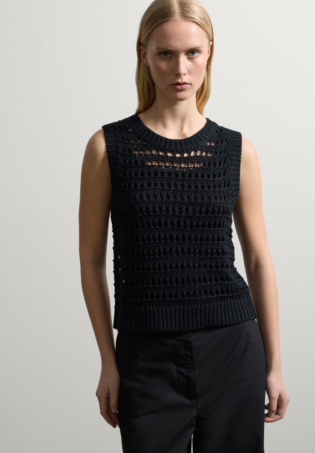 

Джемпер OPENWORK TANK Stefanel, черный