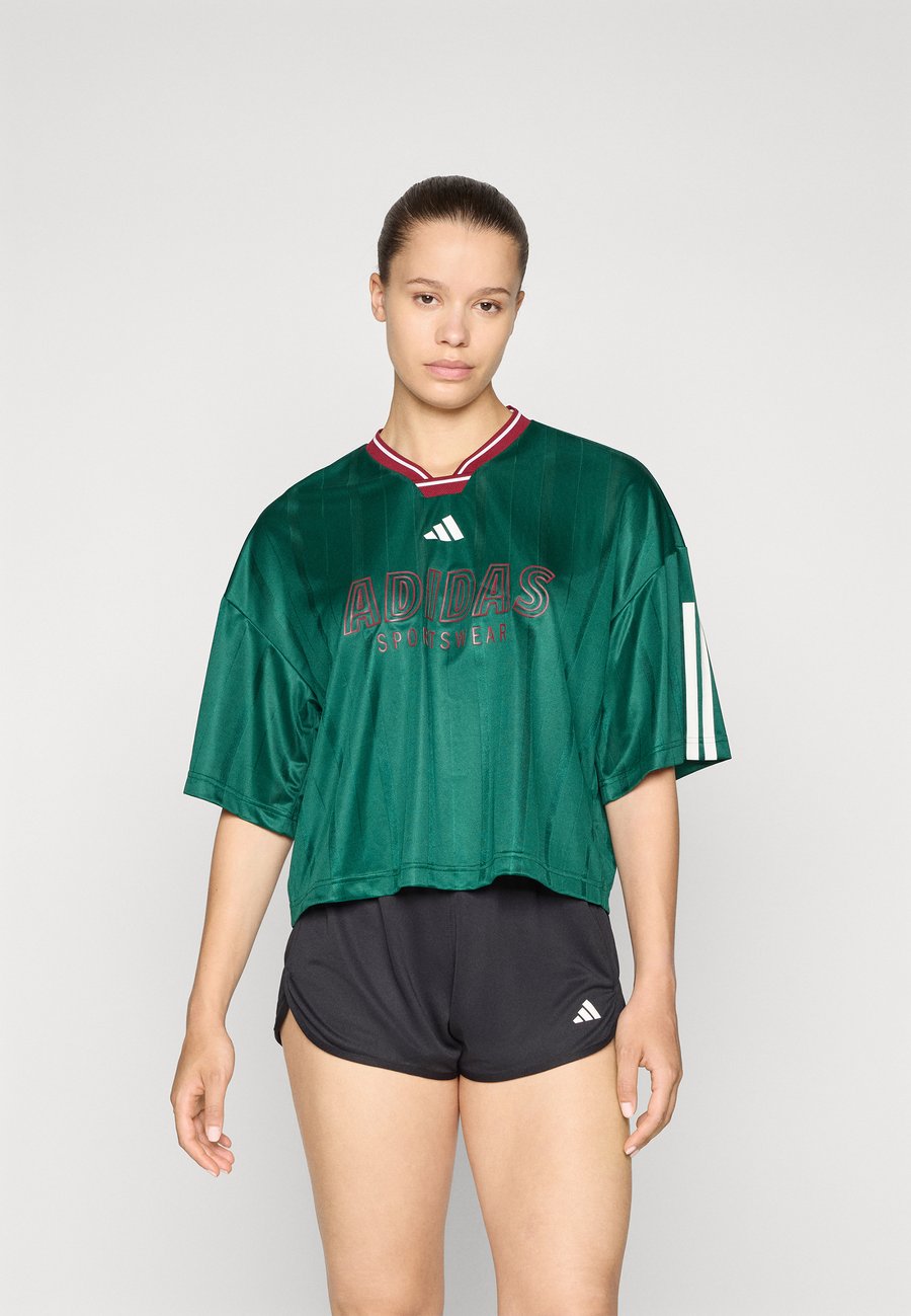 

Футболка Adidas Sportswear TIRO , Dark Green/Collegiate Burgundy/White/Dark Green