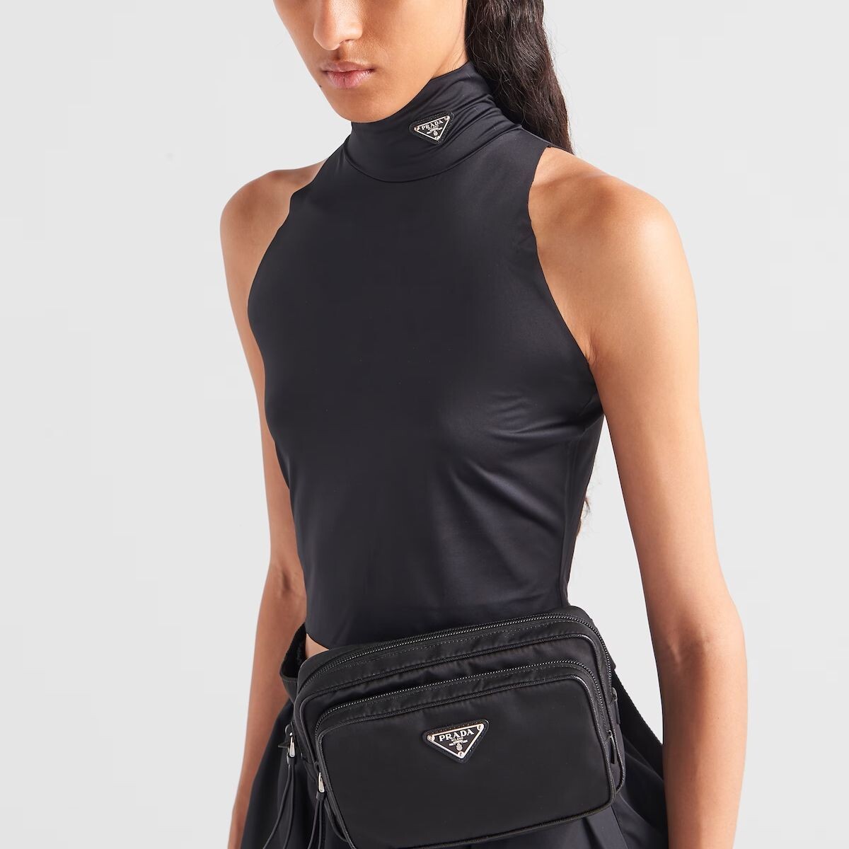 

Укороченный топ женский черный Prada