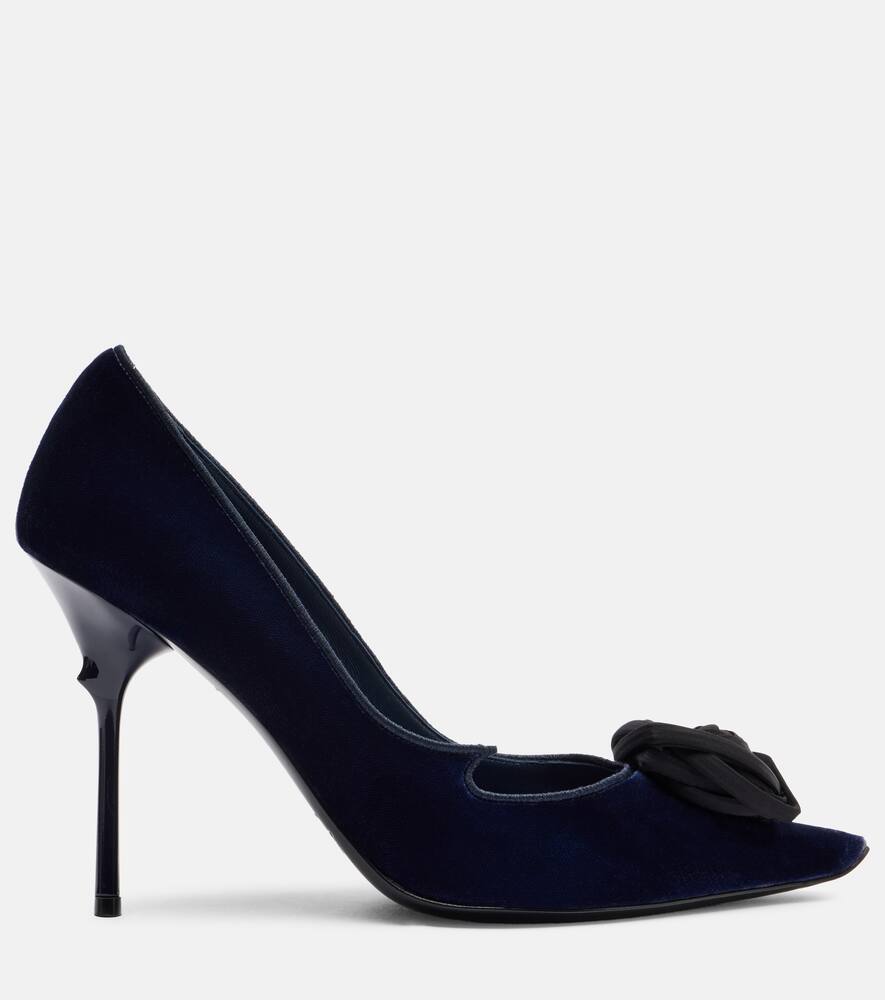 Туфли-лодочки Epine Rose 100 из цветочного бархата Roger Vivier, Blu Chiaro + Nero — фото 4