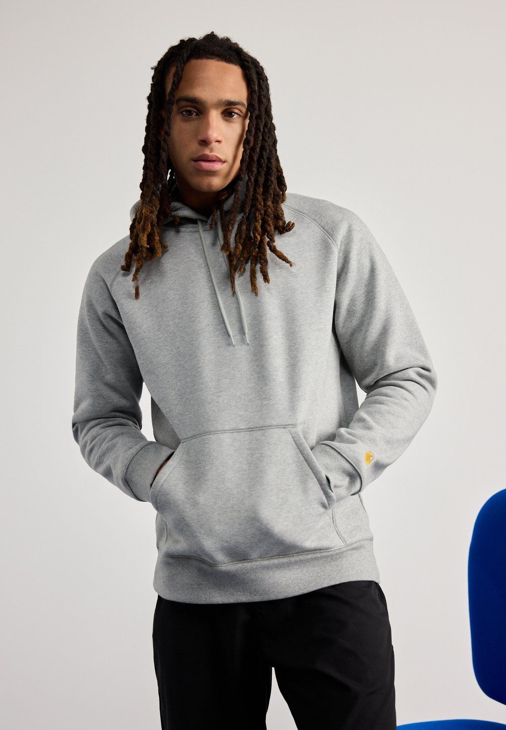 

Толстовка HOODED CHASE Carhartt WIP, цвет grey heather / gold