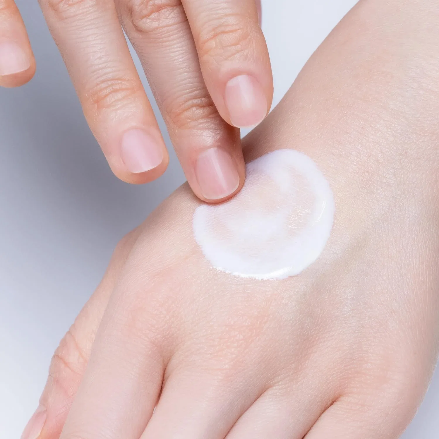 Молочко солнцезащитное Suncut Perfect UV Milk SPF50+ PA++++ 50 мл белый — фото 4