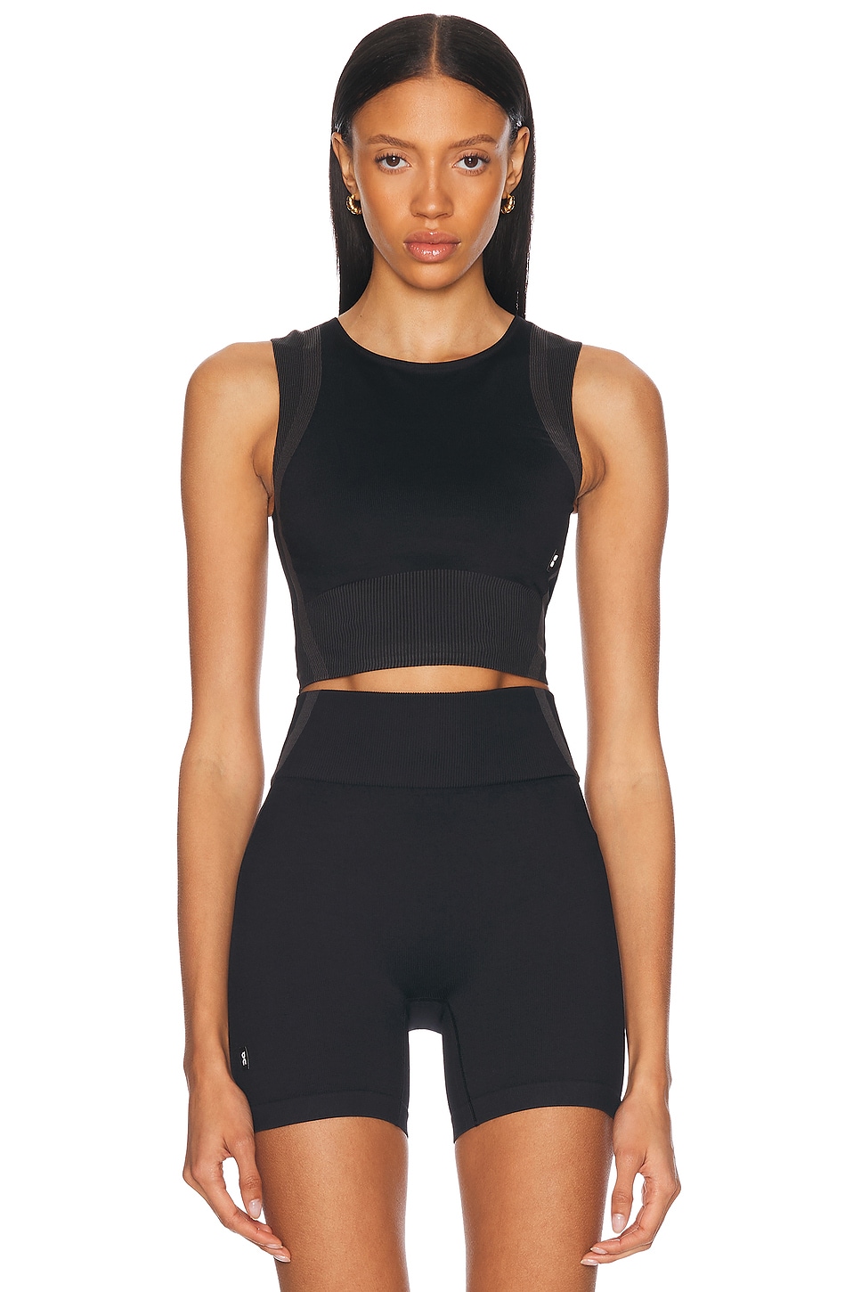 

Свободный укороченный топ Studio Knit On, Black & Eclipse