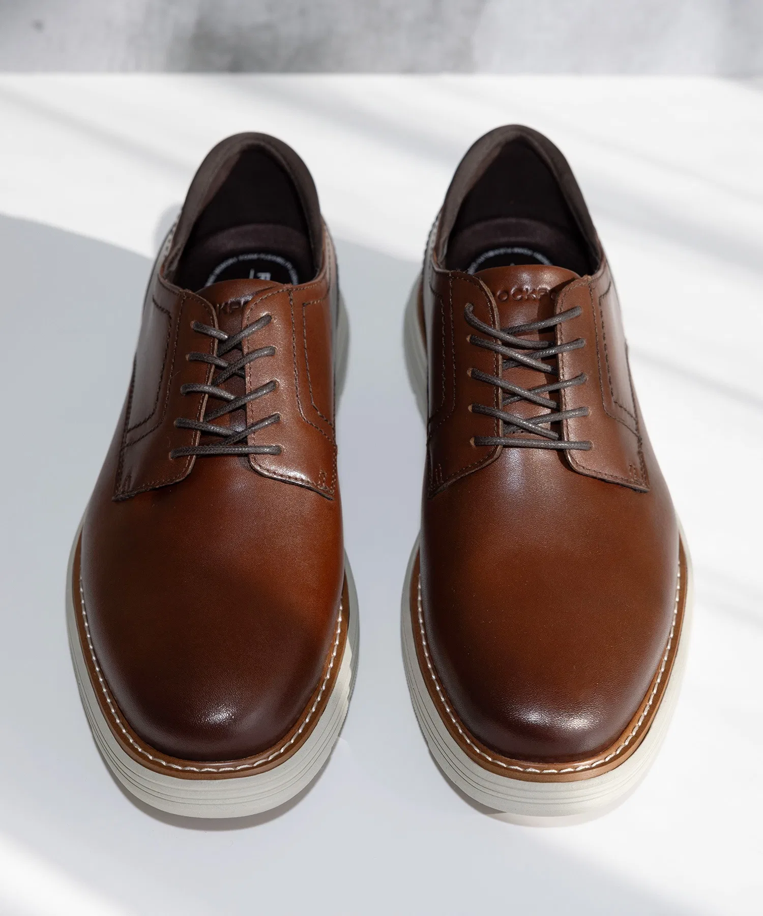 Мужские туфли ROCKPORT Cambridge Ease с круглым мысом коричневые