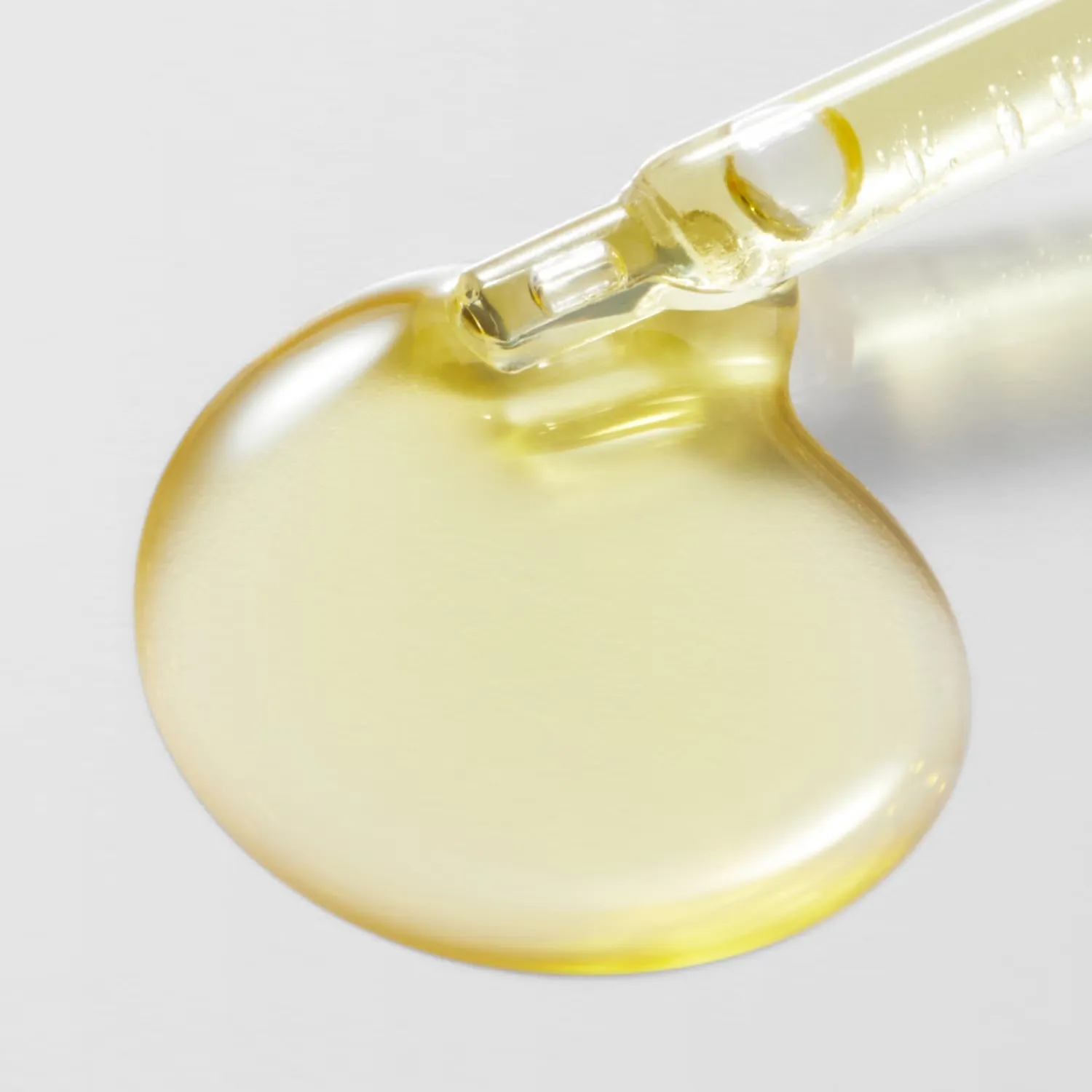Восстанавливающее масло-сыворотка Nuxuriance Gold 30 мл Nuxe — фото 2