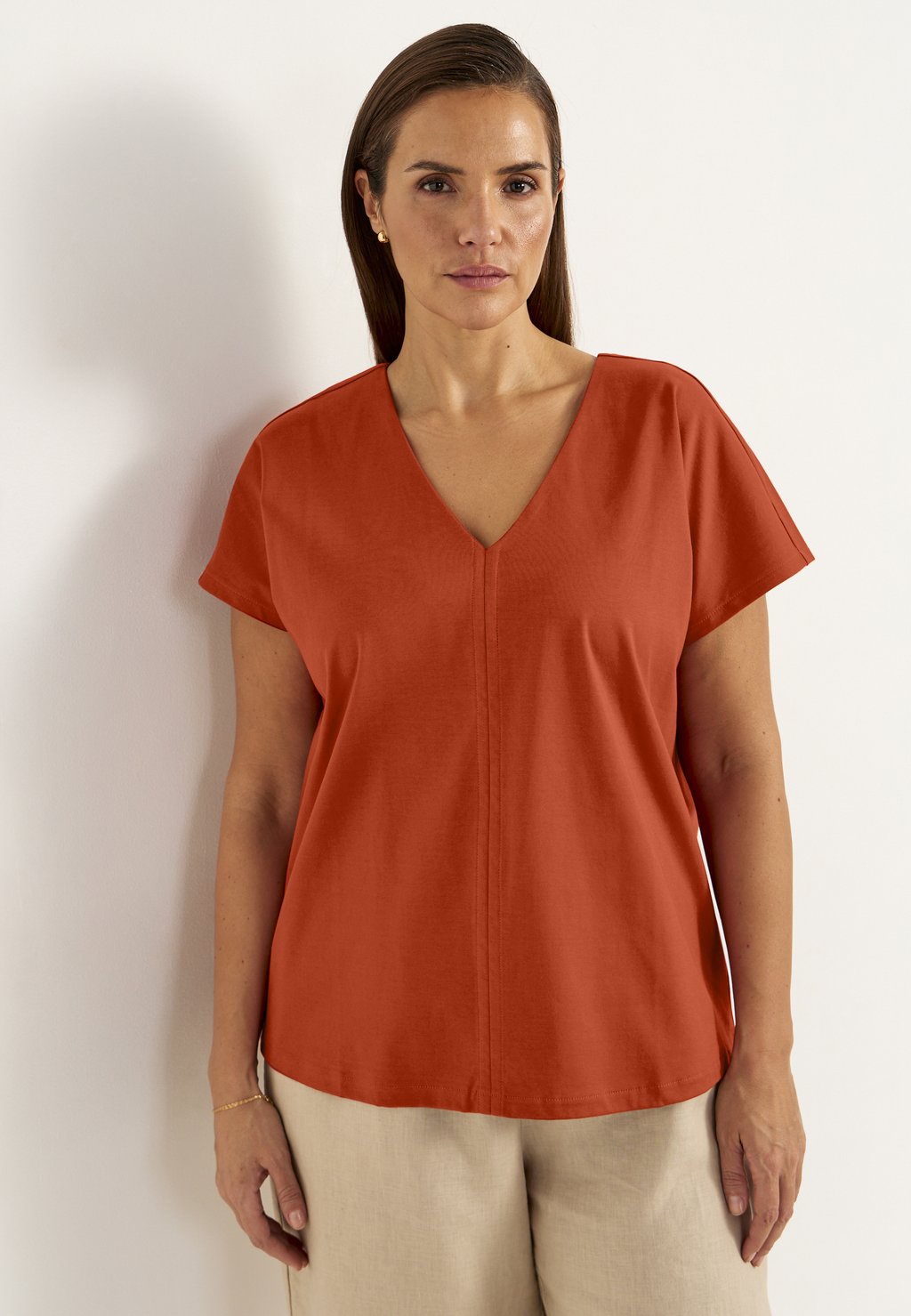 

Базовая футболка STRETCHY PREMIUM JERSEY TOP Cellbes of Sweden, коричневый