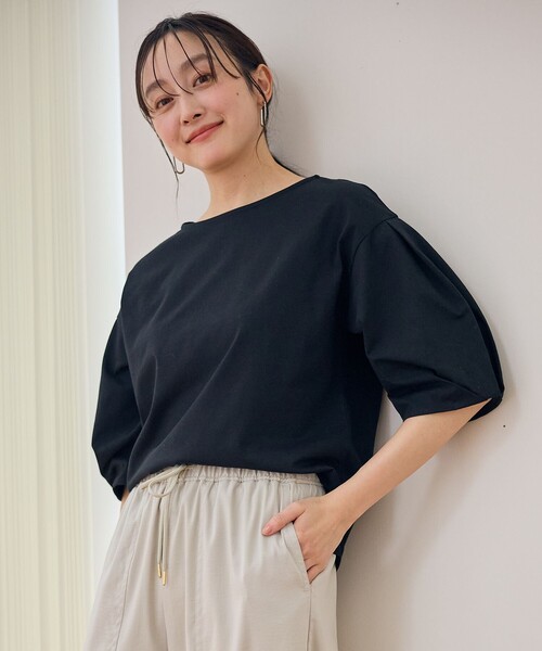 

Топ с заправленными рукавами ANY, черный