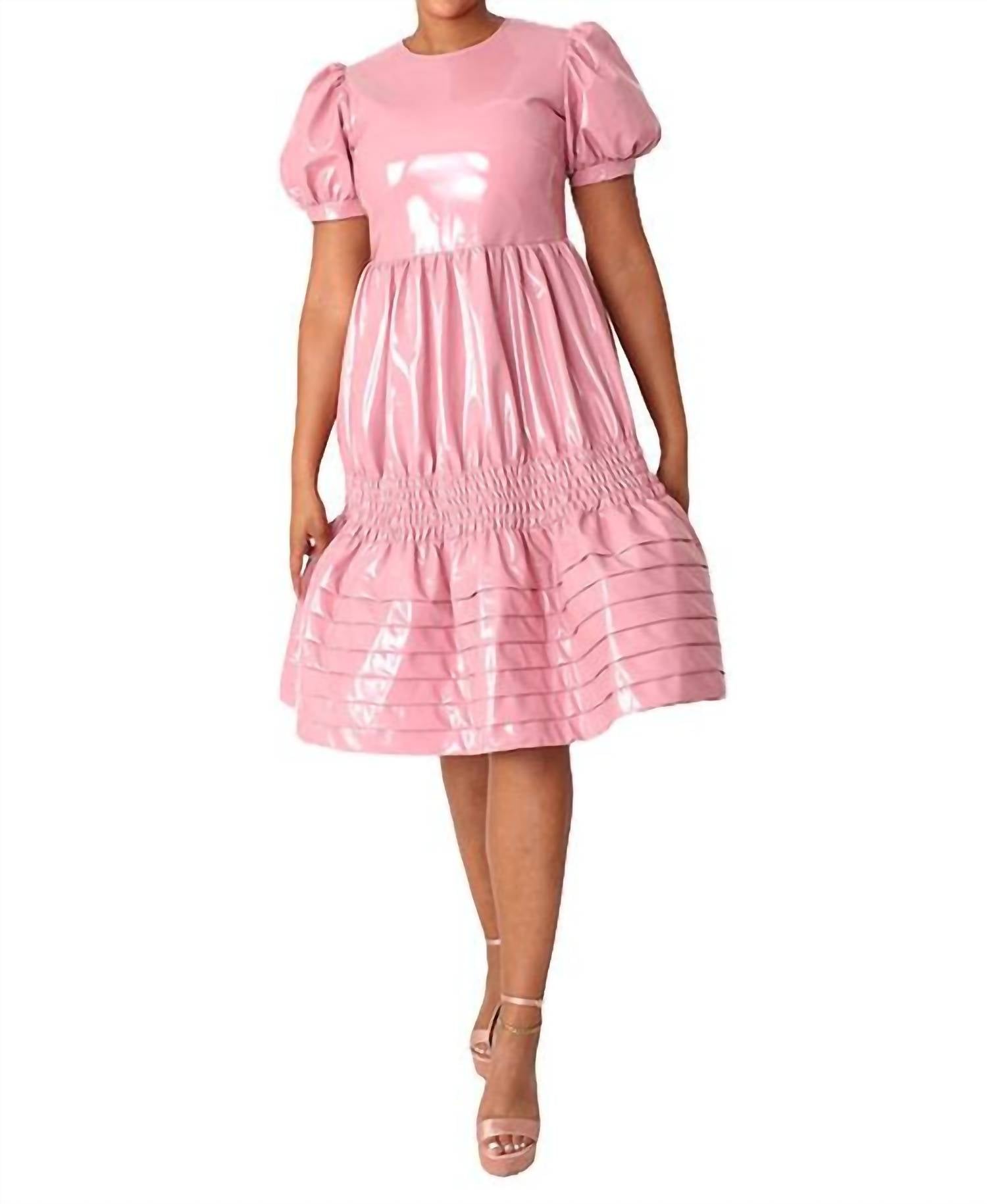 

Мини-платье из глянцевой веганской кожи розового цвета For Her Nyc, розовый