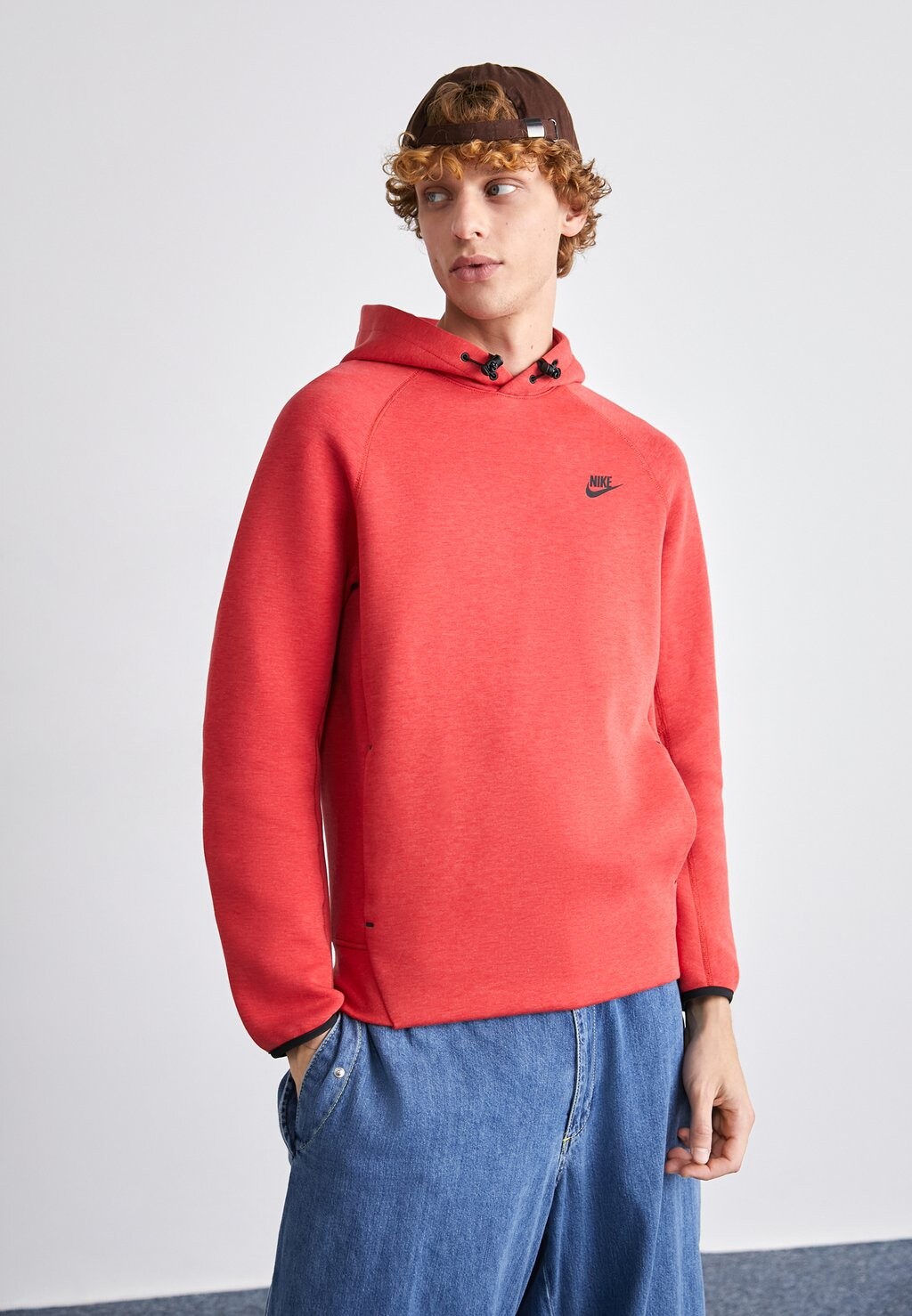 

Толстовка с капюшоном Hoodie Nike, красный