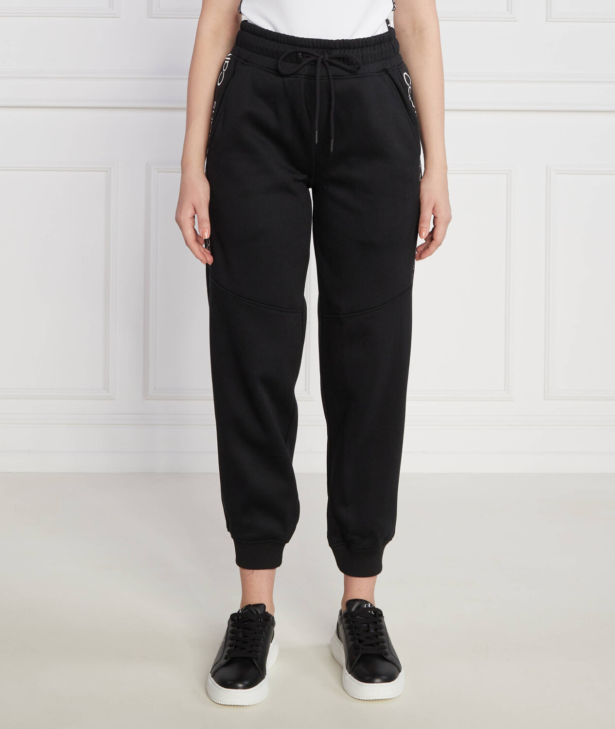 

Спортивные брюки CALVIN KLEIN JEANS JOG Regular Fit, черный