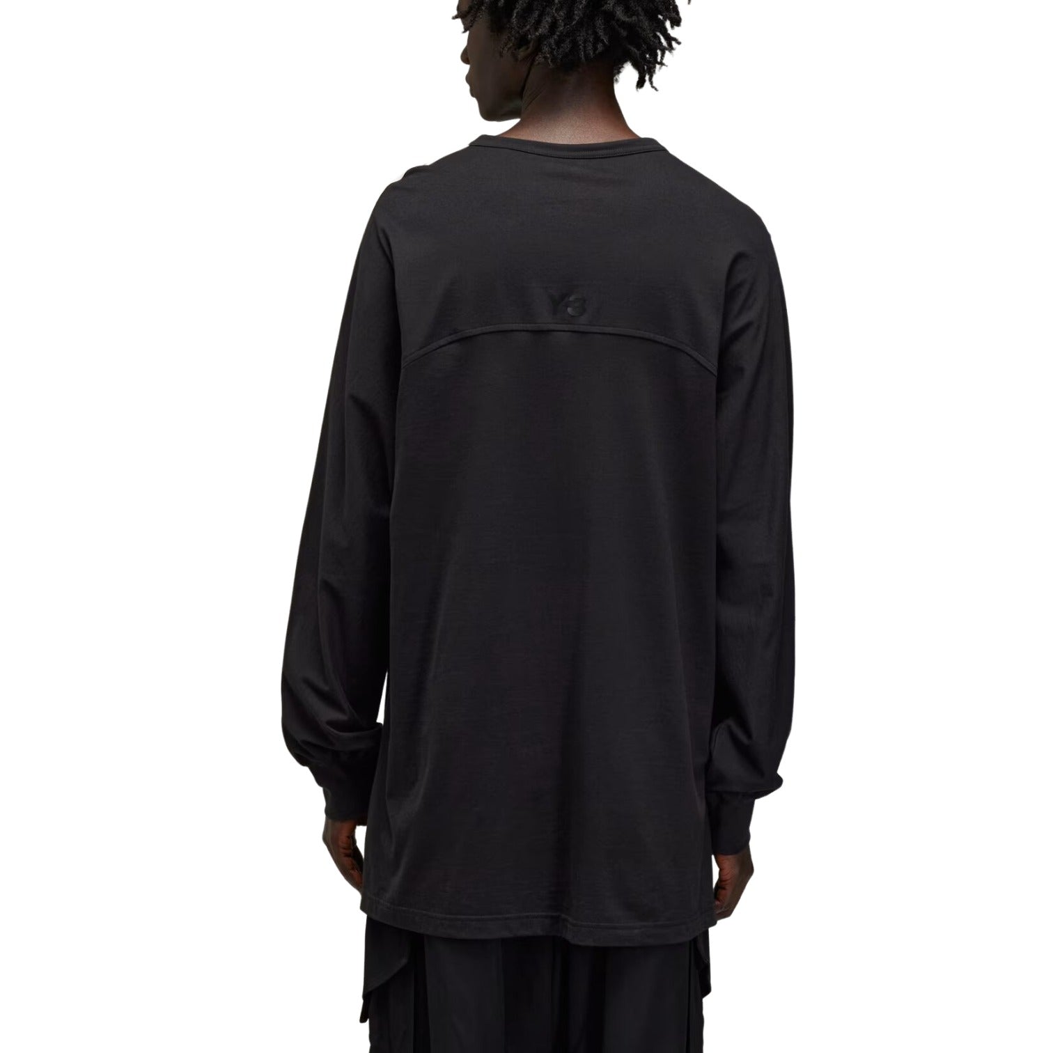 Футболка с длинными рукавами Adidas Y-3 3-Stripes, черная, модель — фото 3