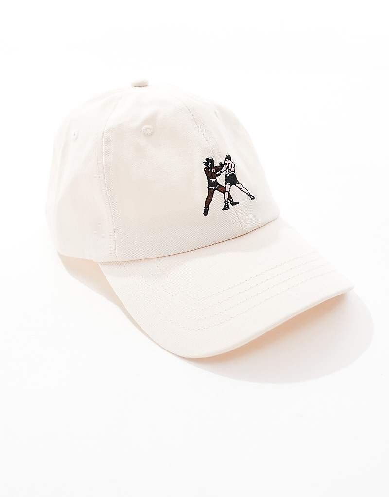 

Бежевая бейсболка с вышивкой ASOS DESIGN