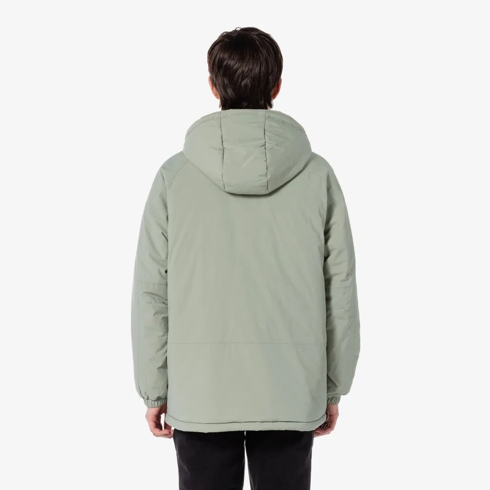 Мужской длинный пуховик с капюшоном серого цвета от Lacoste — фото 2