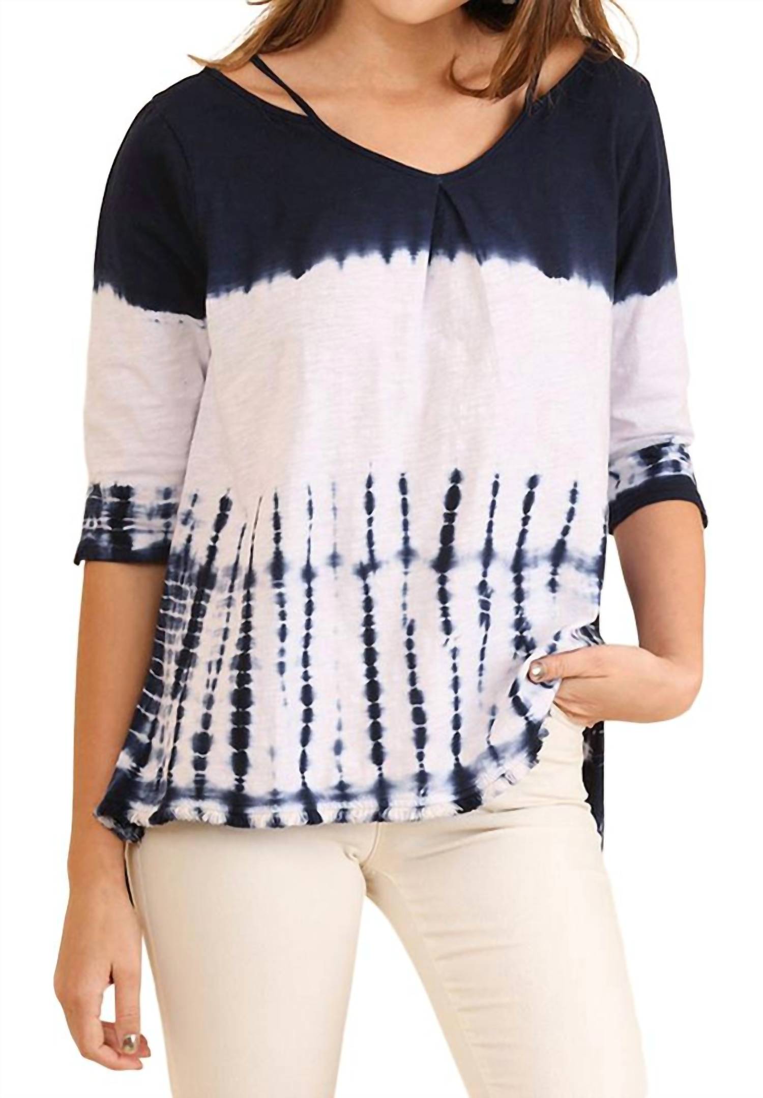 

Выбеленная туника с бахромой в стиле тай-дай, темно-синего цвета Umgee