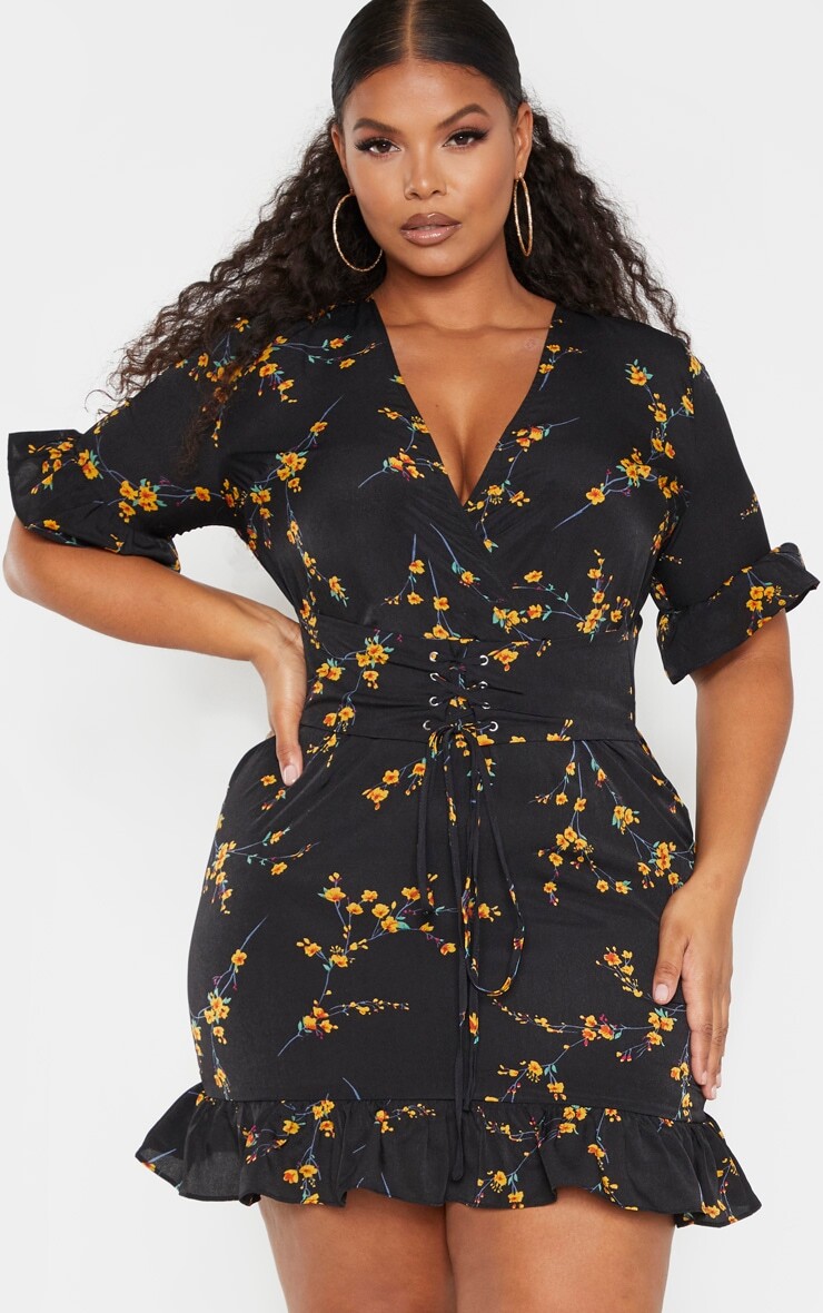 

PrettyLittleThing Плюс черное свободное платье-корсет с цветочным принтом, Черный, PrettyLittleThing Плюс черное свободное платье-корсет с цветочным принтом