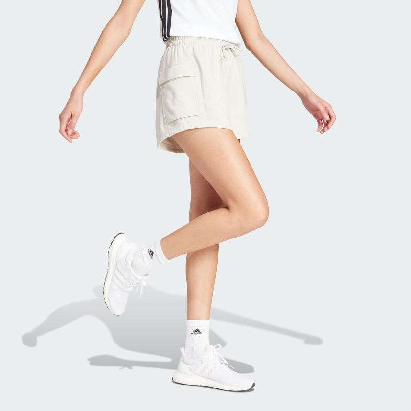 Женские шорты-карго Adidas Essentials с маленьким логотипом и французским махровым трикотажем, прозрачный розовый/белый — фото 3