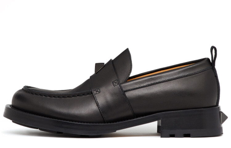 Женские туфли Valentino Roman, черный