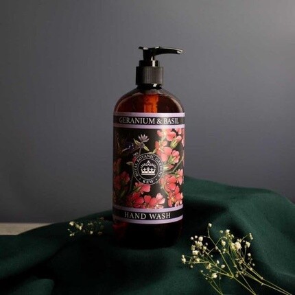 Веганское мыло для мытья рук с геранью и базиликом Kew Gardens 500 мл The English Soap Company — фото 2