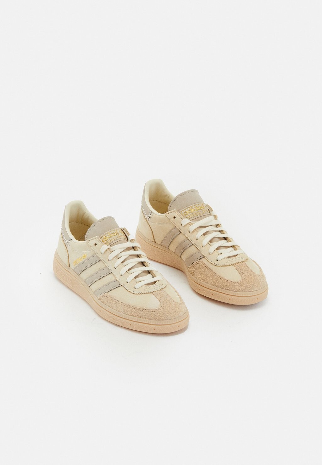 

Низкие кроссовки Handball Spezial Unisex adidas Originals, цвет cream white/wonder beige/magic beige, Серый, Низкие кроссовки Handball Spezial Unisex adidas Originals, цвет cream white/wonder beige/magic beige