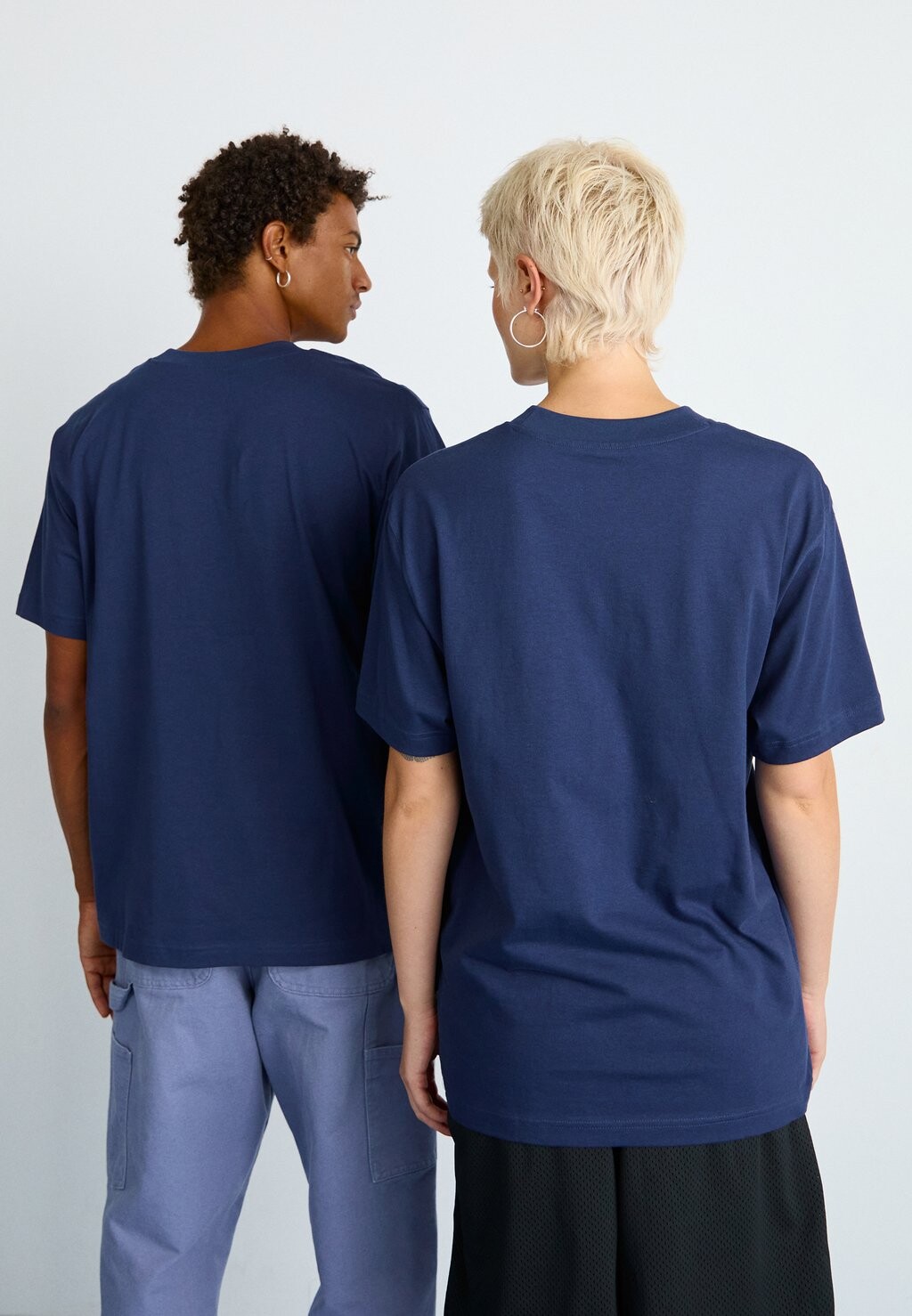 

Футболка с принтом RELAXED 550 UNISEX New Balance, синий