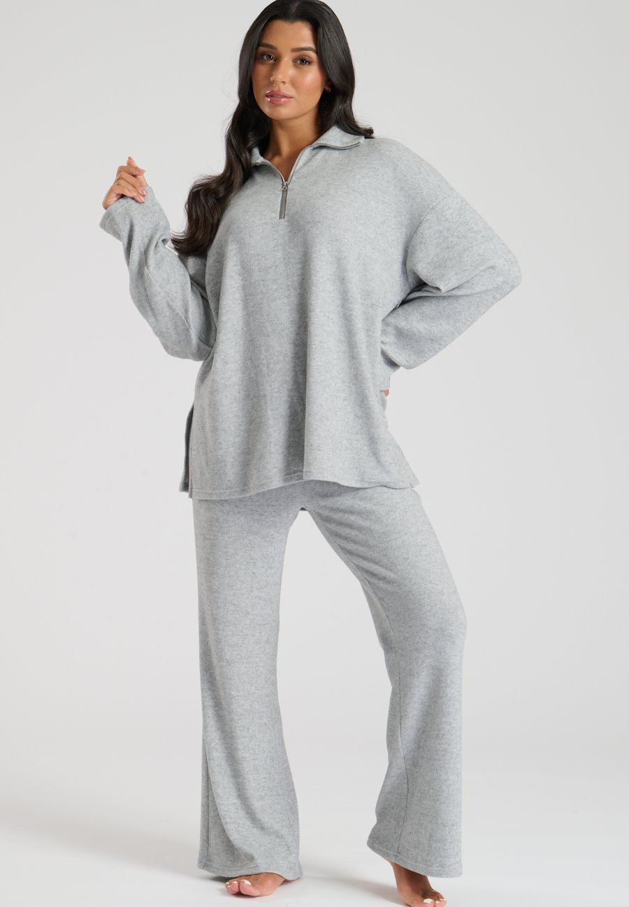 

Пижамный комплект Loungeable SOFT 1/4 ZIP TOP AND WIDE LEG SET, Grey