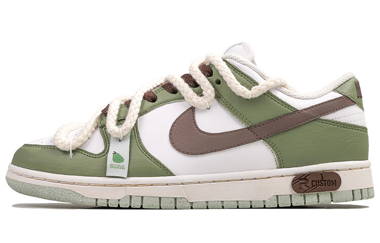 

Кроссовки Nike Dunk Skateboard Shoes Women's Low-Top Brown