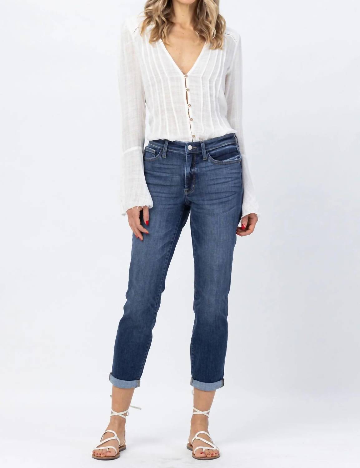 

Джинсы Classic Boyfriend Fit средней потертости Judy Blue, цвет medium wash