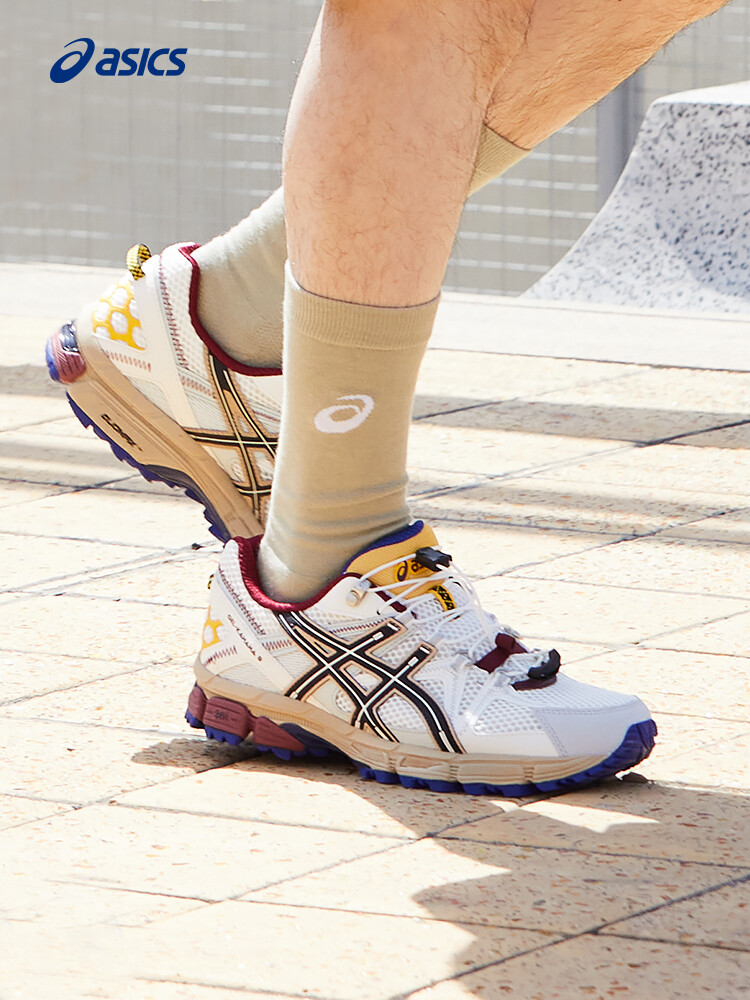 Кроссовки Asics Gel-Kahana 8 для бега по пересеченной местности, белый / черный — фото 2