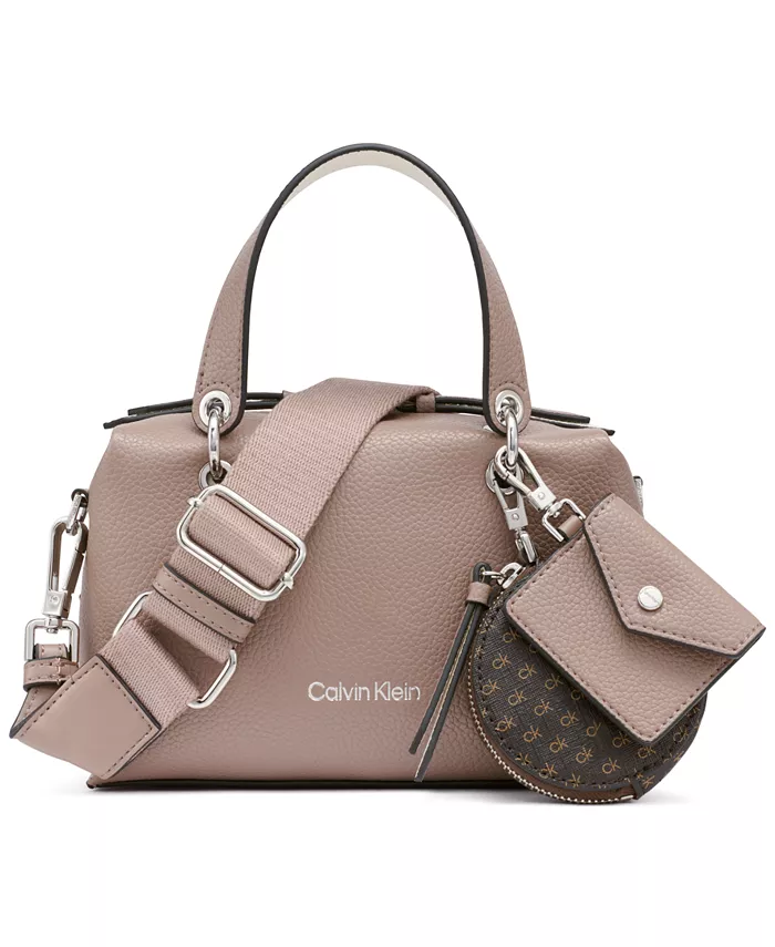 

Мини-сумка через плечо Cali с ремешком в стиле веб Calvin Klein, коричневый