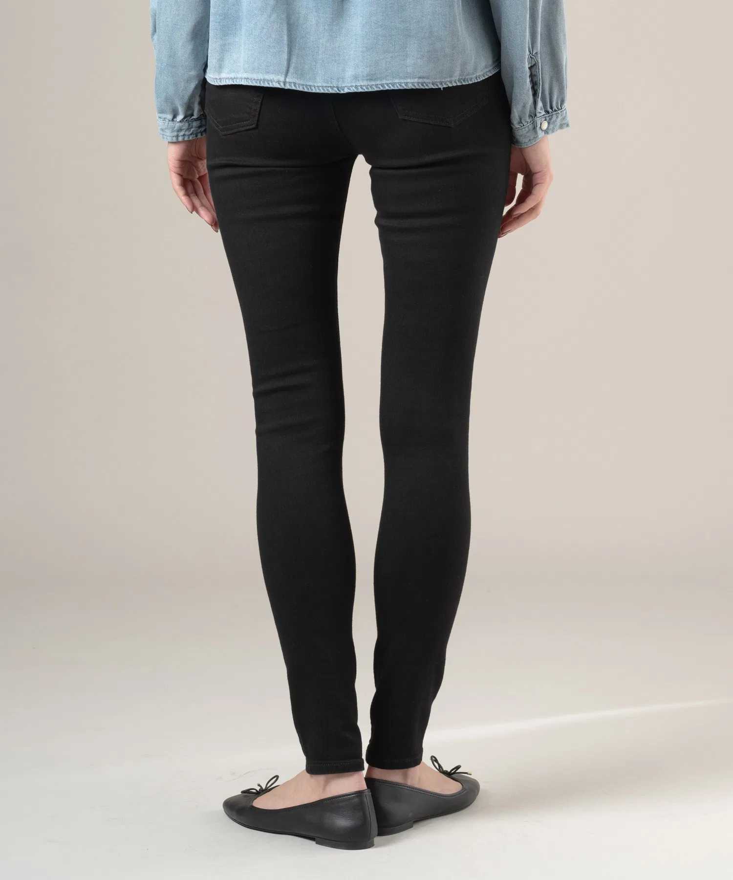 Джинсы Levi's 721 High-Rise Skinny Jeans, черные, цвет Midnight Gaze — фото 3