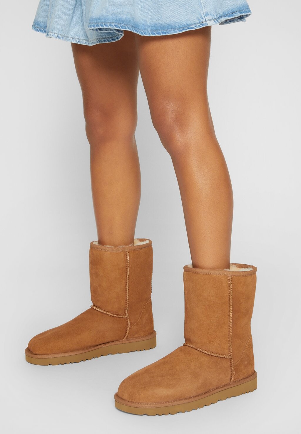 

Ботильоны CLASSIC SHORT UGG, каштан