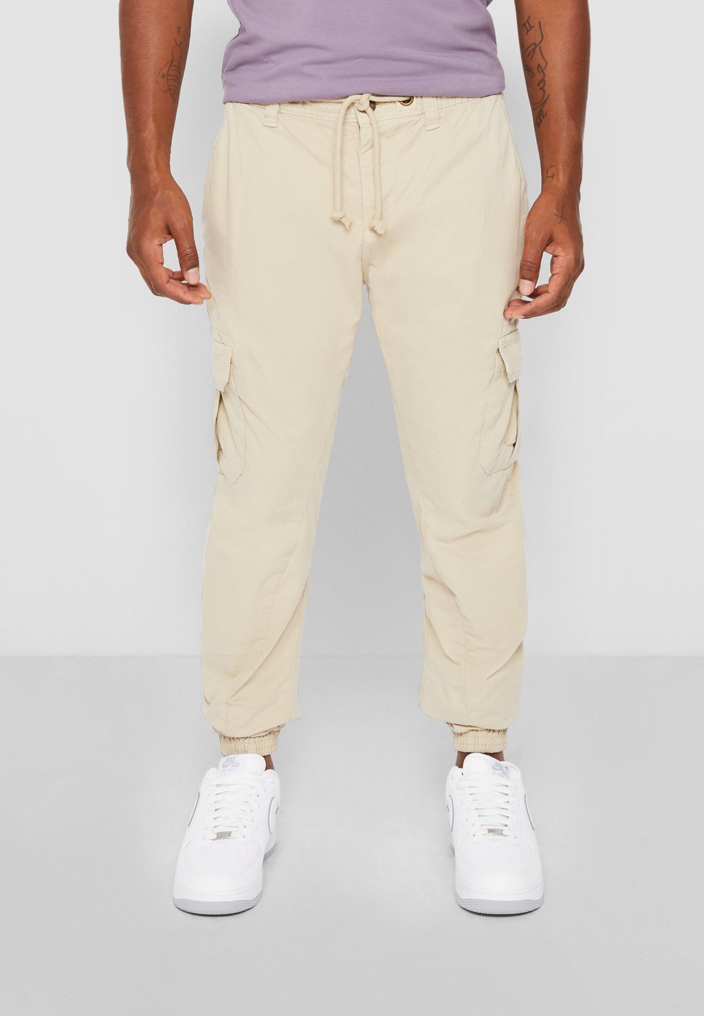 

Брюки карго CARGO JOGGING PANTS Urban Classics, песочный, Бежевый, Брюки карго CARGO JOGGING PANTS Urban Classics, песочный