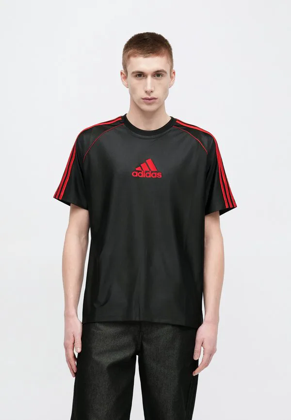 Футболка с принтом bos Adidas Originals, Black/Better Scarlet — фото 4