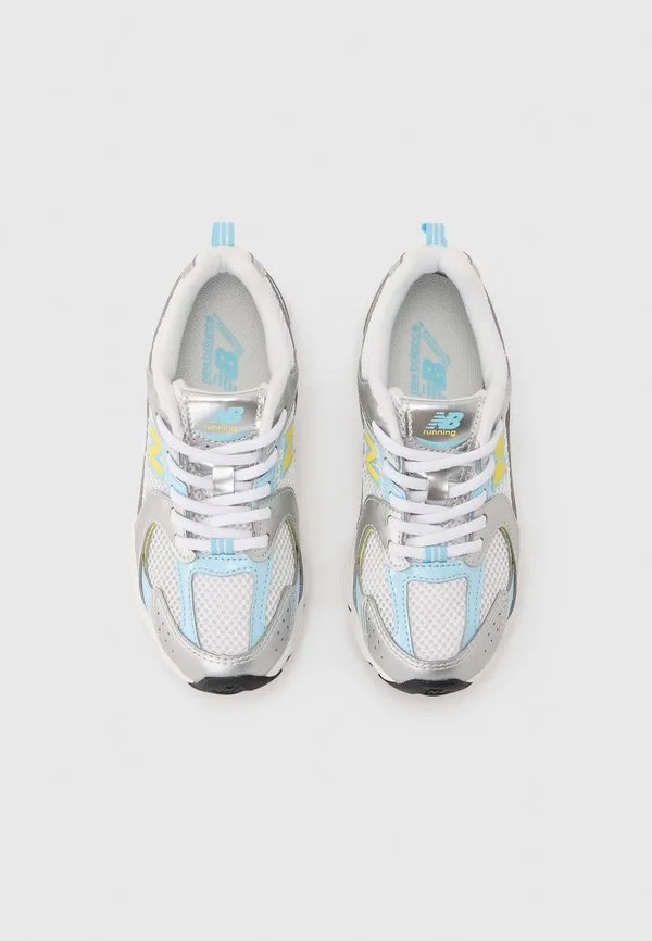530 кроссовки светло-серебристого/голубого цвета New Balance, Light Silver-Coloured/Cloud Blue — фото 4
