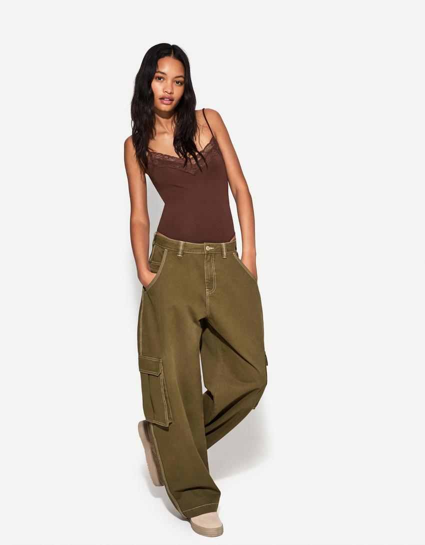 

Боди с кружевом на бретельках для блондинки Bershka, коричневый