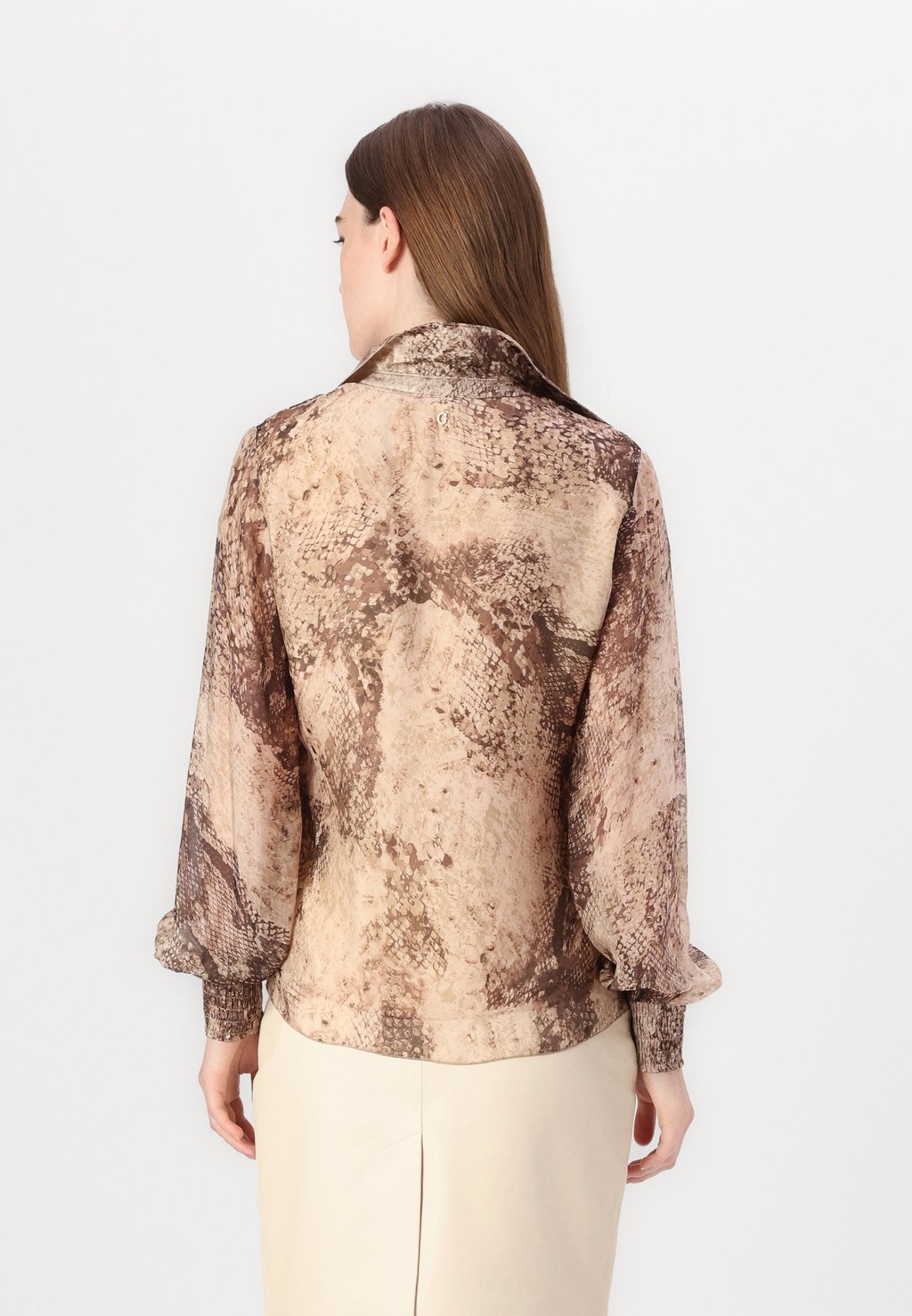 

Блуза SOAVE RUFFLE SHIRT Guess, бежевый