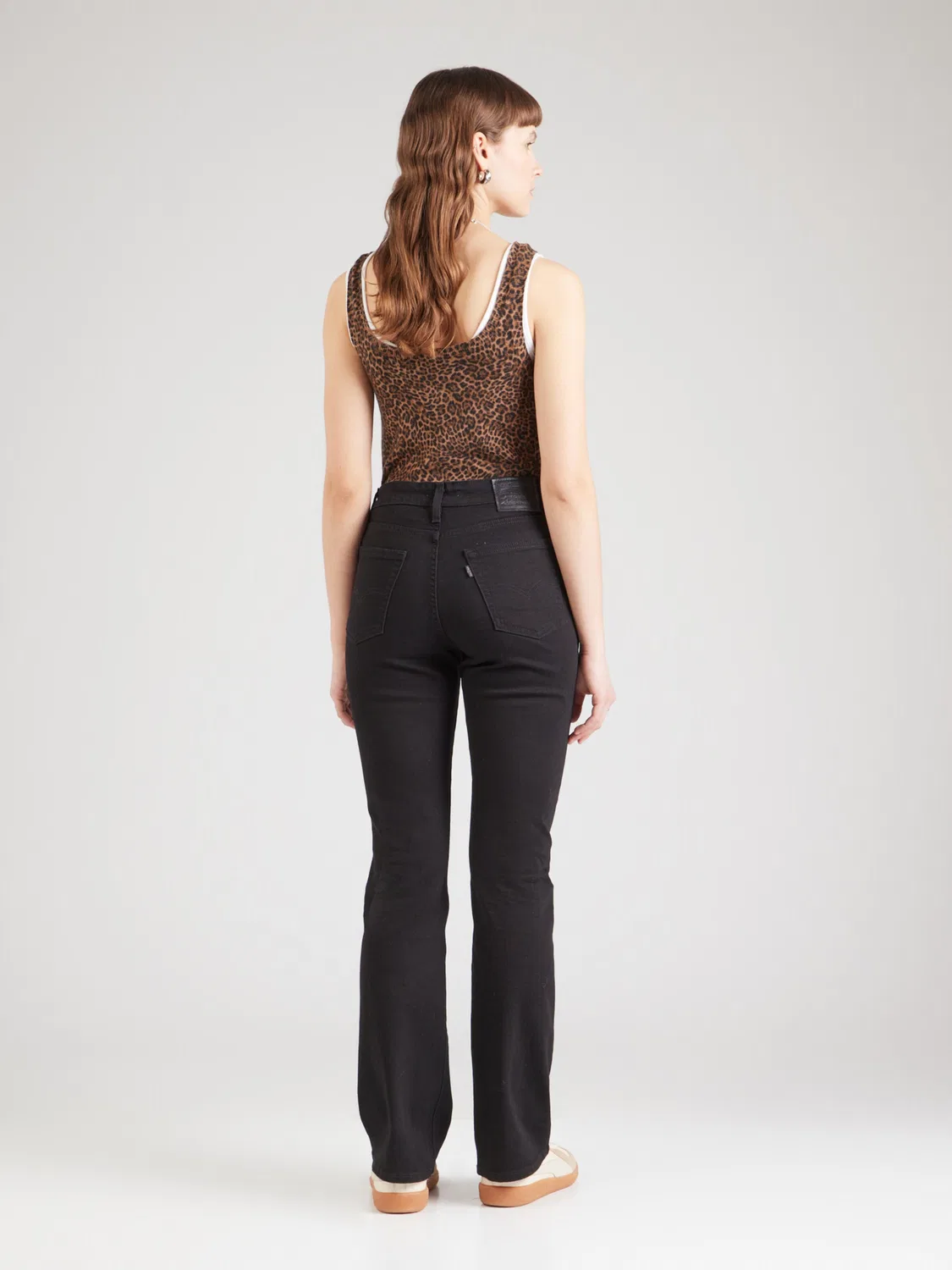 Ботинок крой джинсы 725 высокий Rise Bootcut Levi S, черный деним — фото 4