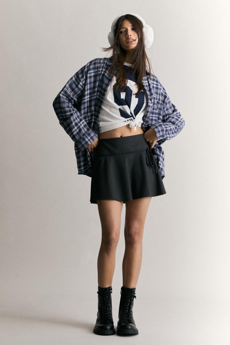 

Мини-Юбка с заниженной талией и бантом Pull And Bear, черный
