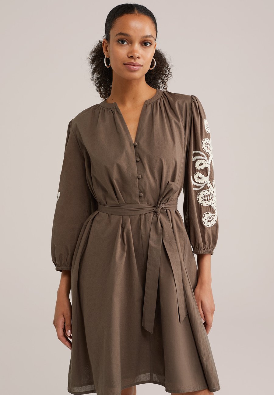 

Платье WE Fashion Day dress, Army Green/Mottled Dark Green