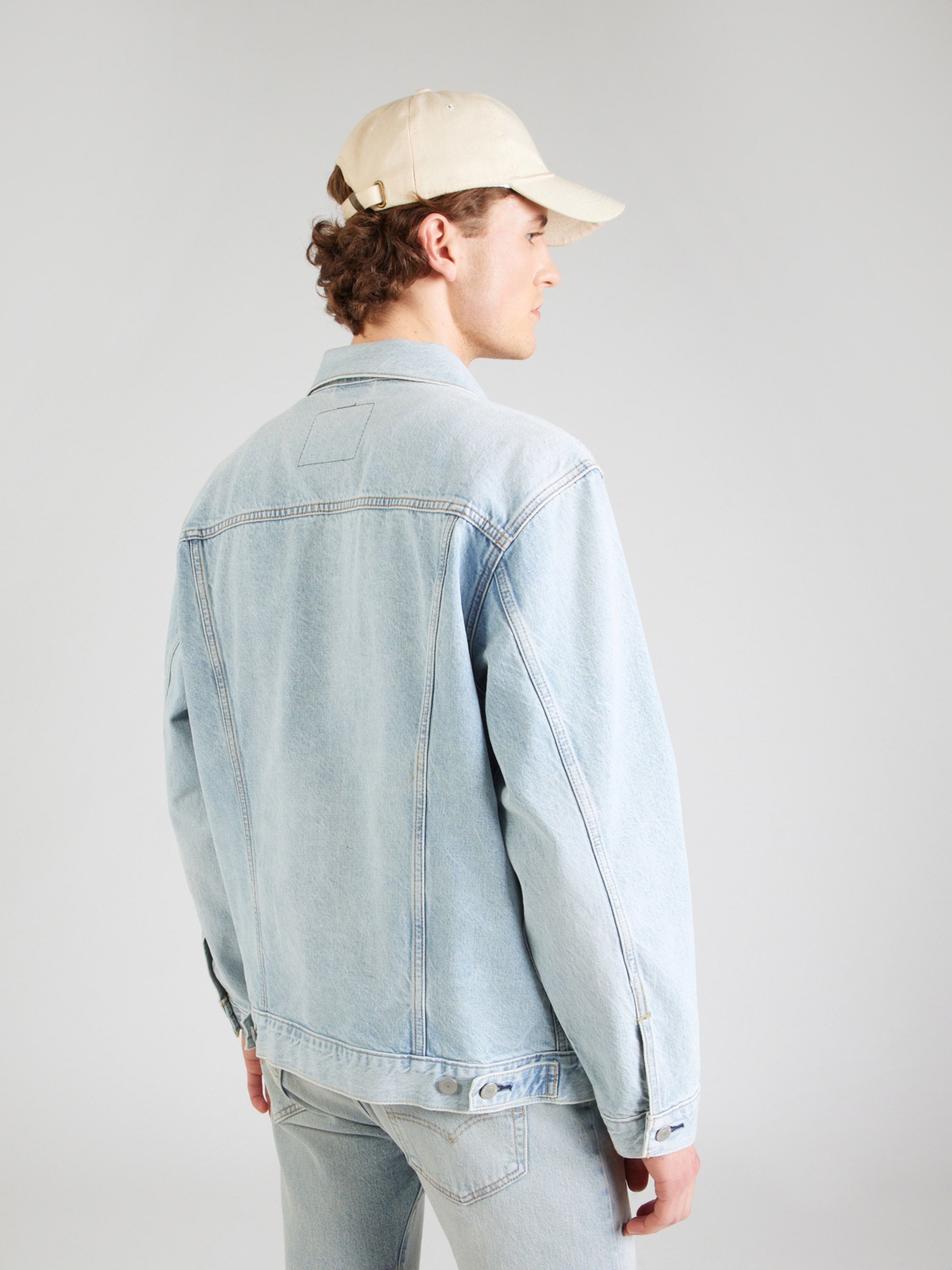 LEVI'S  Демисезонная куртка 'Relaxed Type III Trucker Jacket' в светло-голубом цвете — фото 4