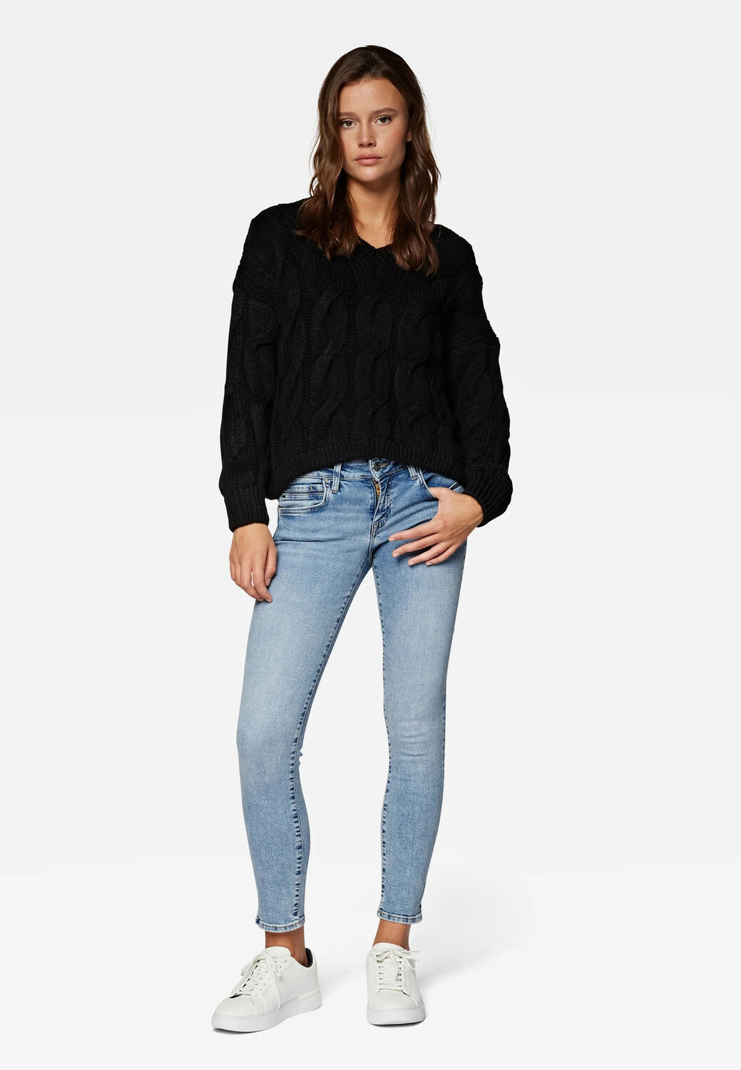 

Свитер Mavi Jeans Strick Struktur Langarm Basic V NECK SWEATER, черный