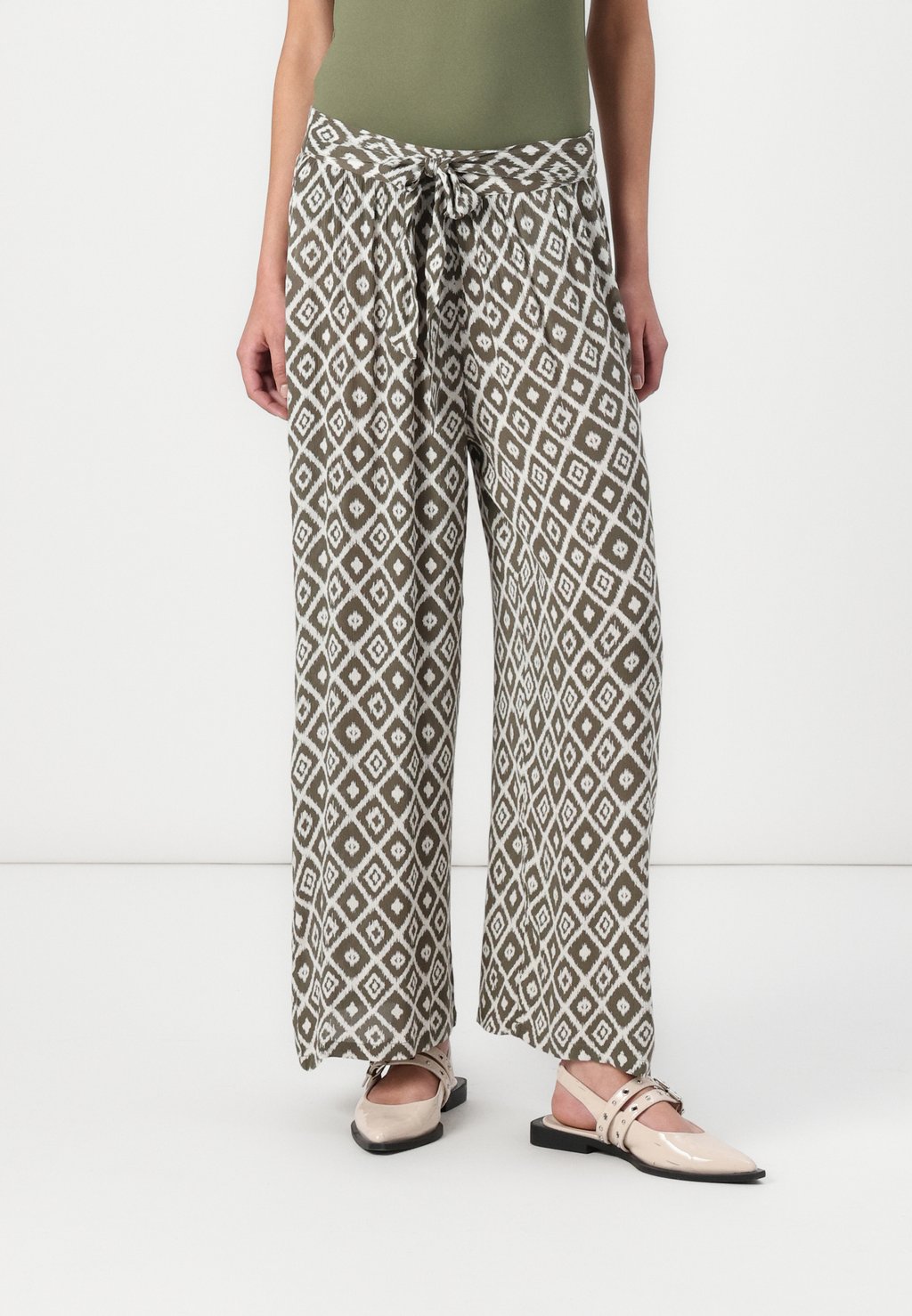 

Брюки ONLPAKJA LIFE BELT PANTS ONLY, темно-зеленый