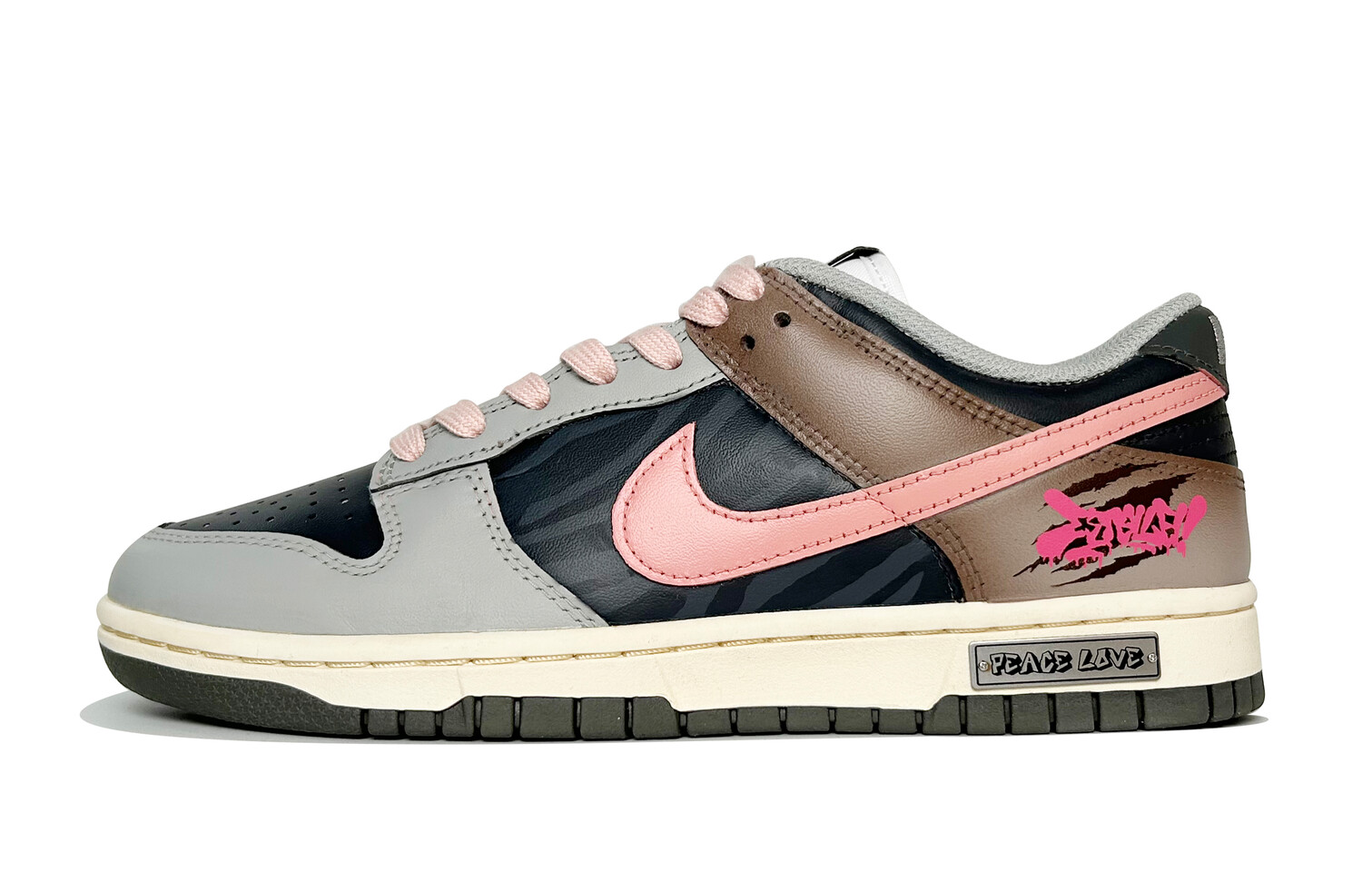

Кроссовки Nike Dunk Skateboarding Shoes Women's Low-top Brown, Pink, Gray, розовый