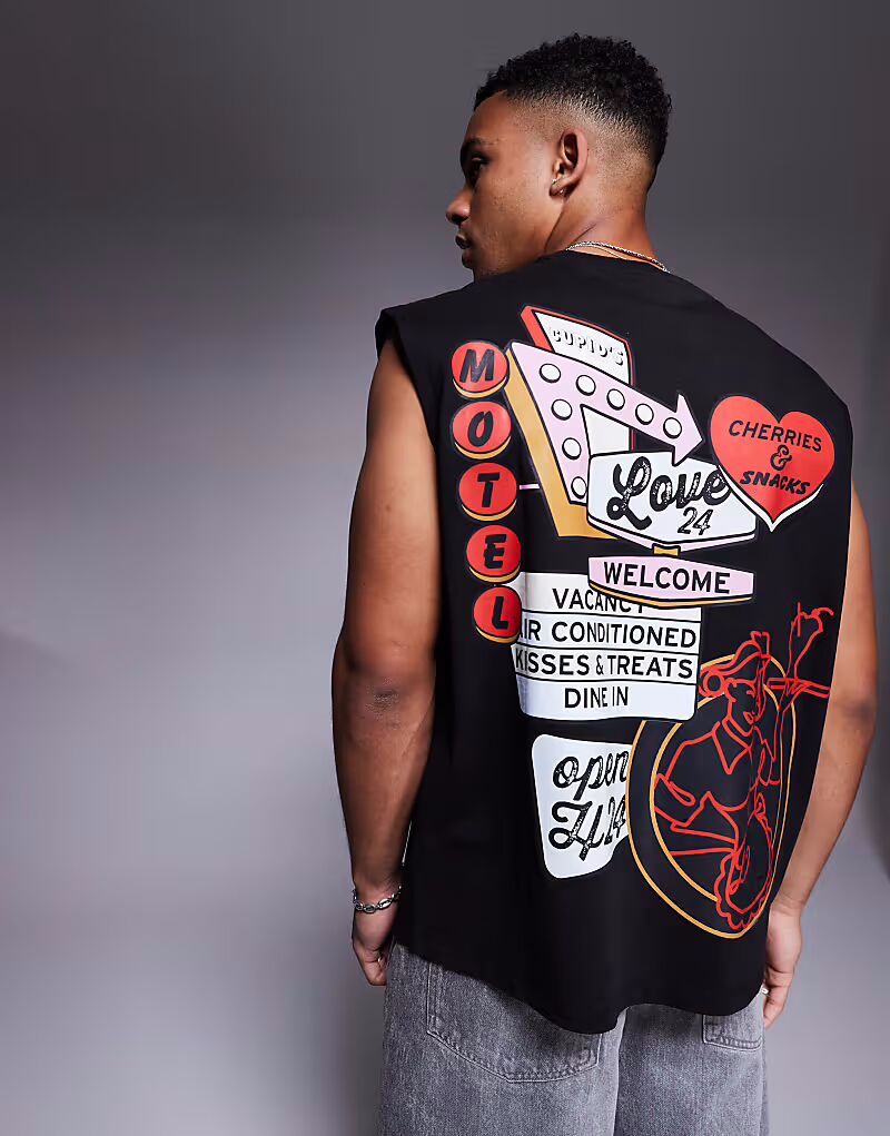 

Майка ASOS DESIGN большого размера с принтом мотеля черного цвета