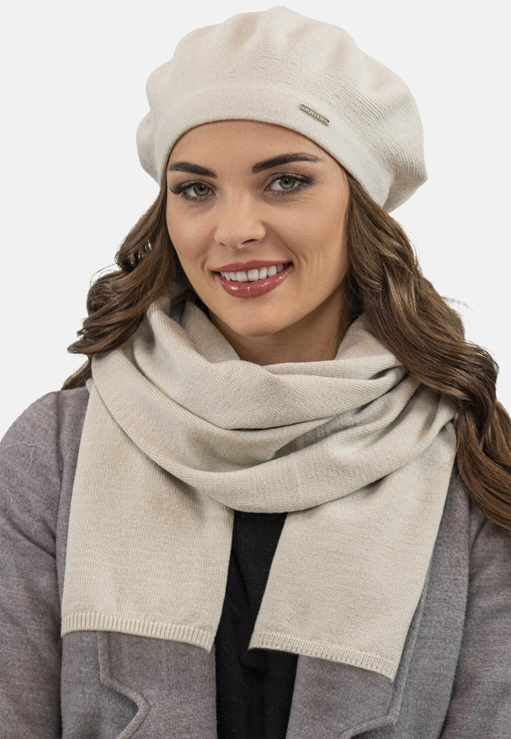 

Шапка Vivisence, цвет beige