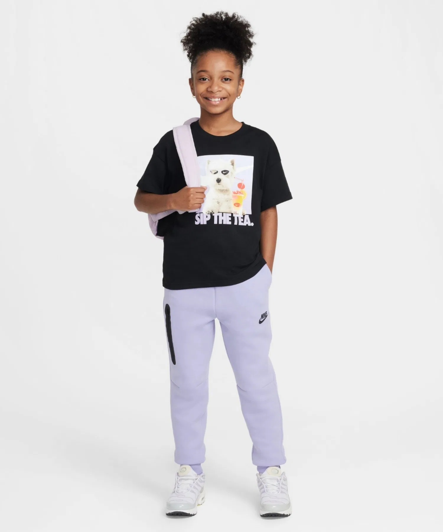 Детская футболка Nike Sportswear Big Kids' (Girls') T-Shirt — фото 4